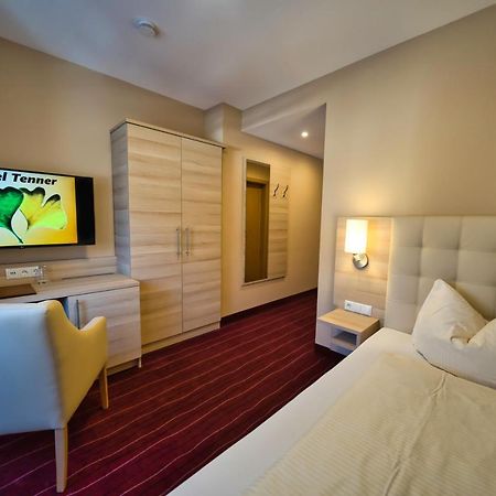 Hotel Tenner Neustadt an der Weinstraße エクステリア 写真